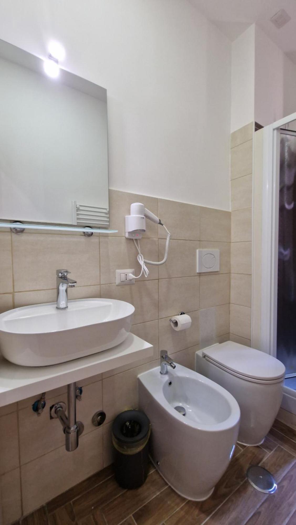 Susy'S Guest House - Room Spagna Roma Ngoại thất bức ảnh